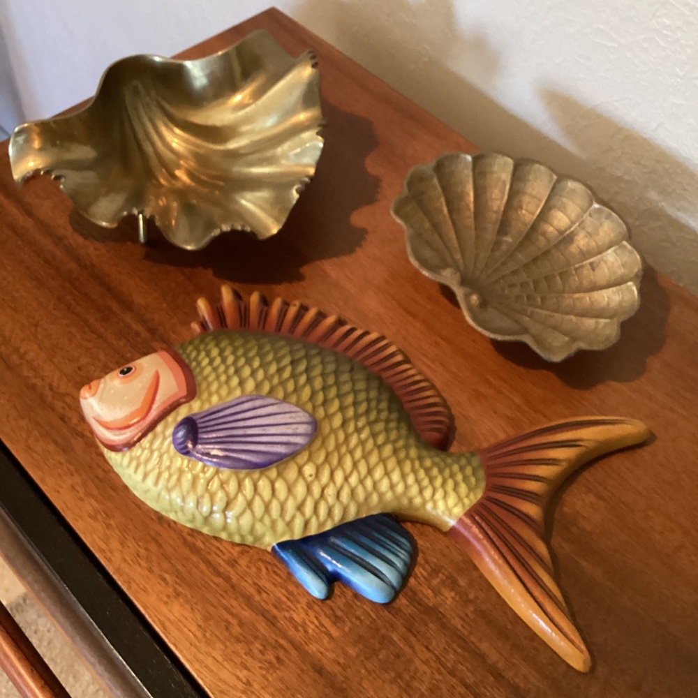 Tonala Signed E. Alvarez Hand Painted Tropical Fish Wall Decor Mexico Pottery - Picture 6 of 15